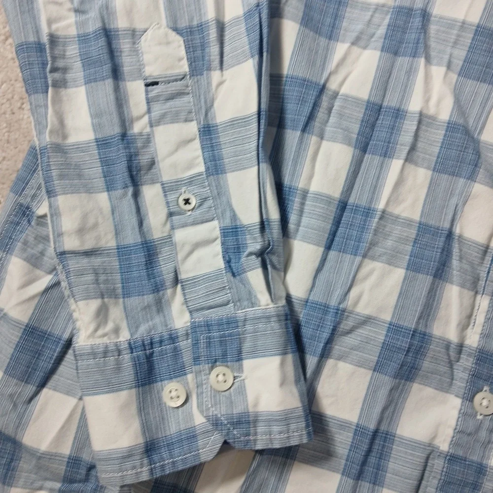 Banana Republic Camden Fit custom 078 wash Blue and White Plaid Size Large